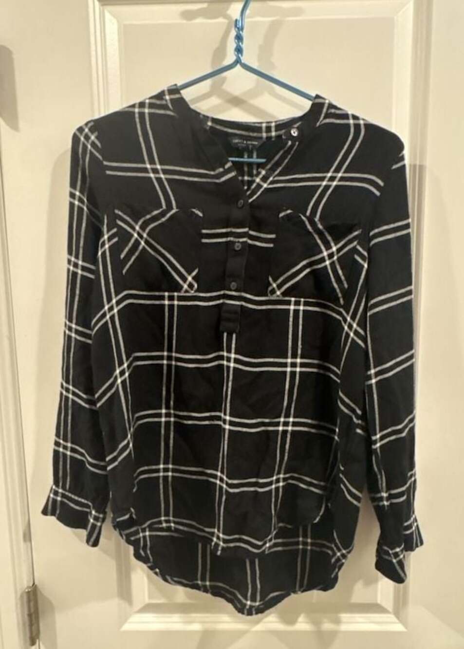 Lucky Brand Women's Long Sleeve Black and White Plaid Button-Down Shirt
